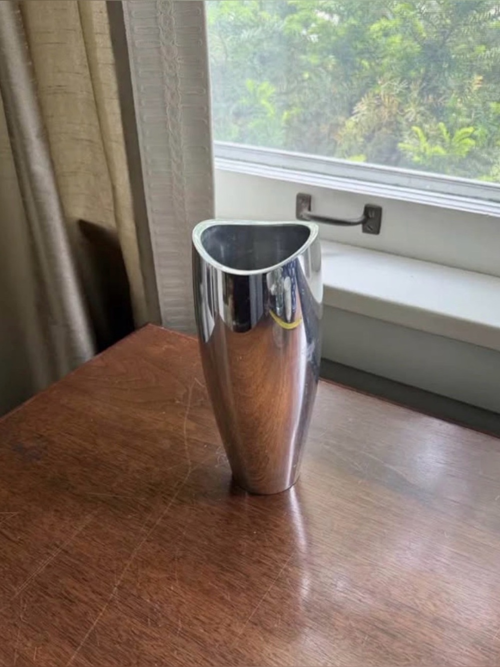 Nambé Studio Karim Rashid Kissing Bud Vase 6080 Polished Aluminum 1994
